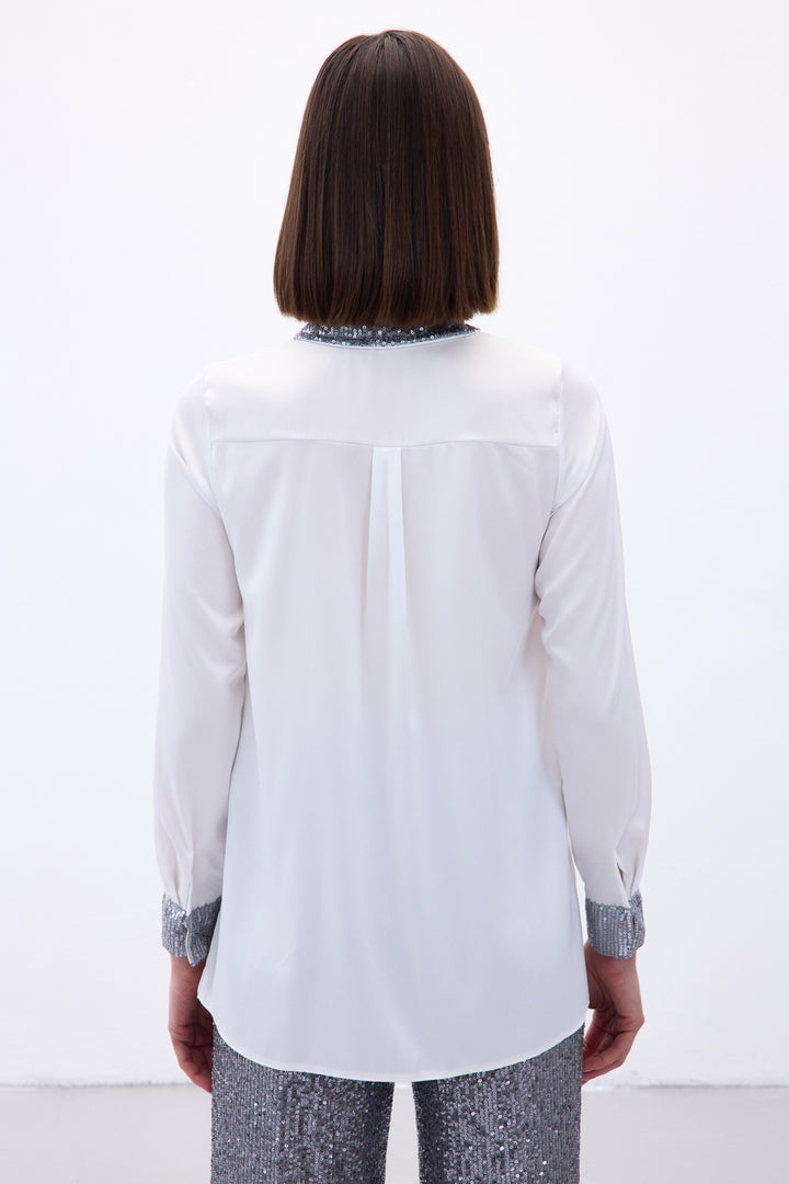 Sateen Chemise en Satin avec Détails Pailletés - Gris