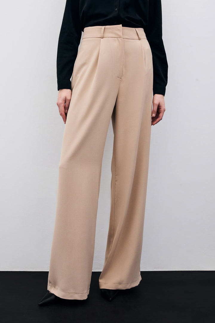 Sateen Pantalon Plissé en Crêpe - Beige