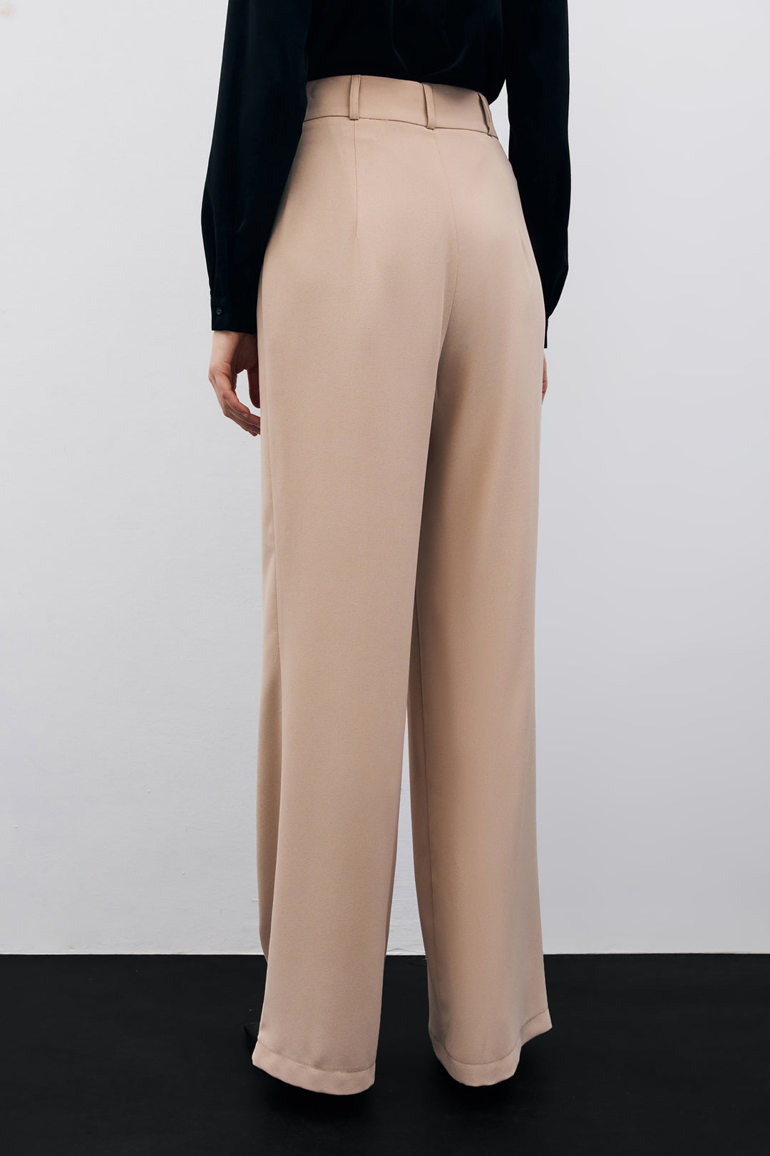 Sateen Pantalon Plissé en Crêpe - Beige