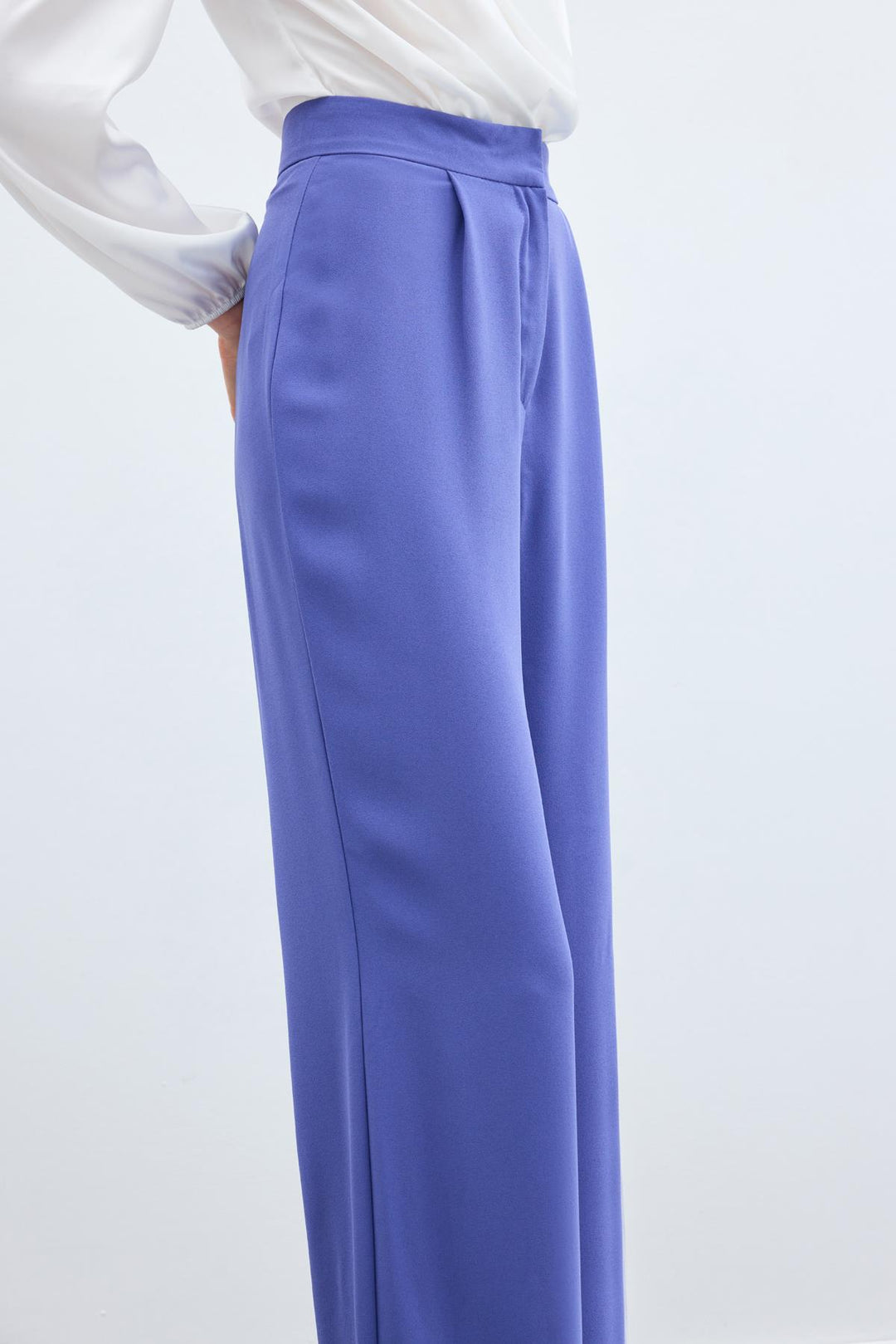 Sateen Pantalon en crêpe plissé - Violet