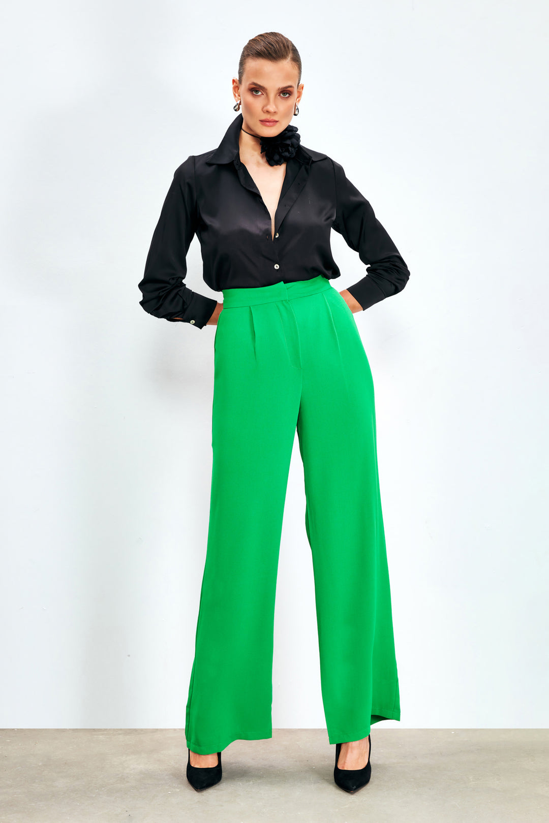 Sateen Pantalon en crêpe plissé - Vert