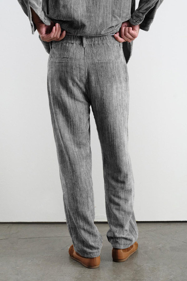 Giesto Pantalon en velours côtelé gris plissé - Gris