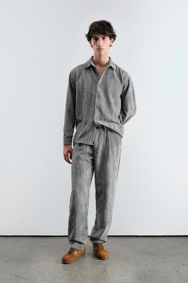 Giesto Pantalon en velours côtelé gris plissé - Gris