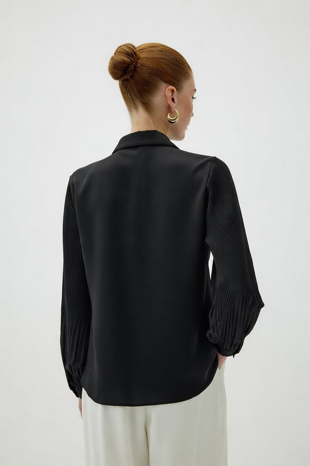 Sateen Chemisier à manches plissées - Noir