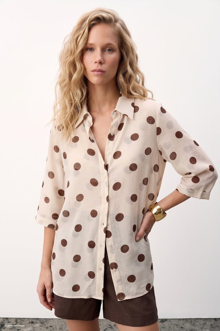 Sateen Chemisier à motifs pois - Beige