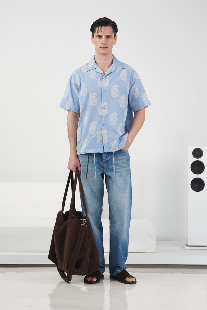 Giesto Chemise bleue à motifs foulard - Bleu