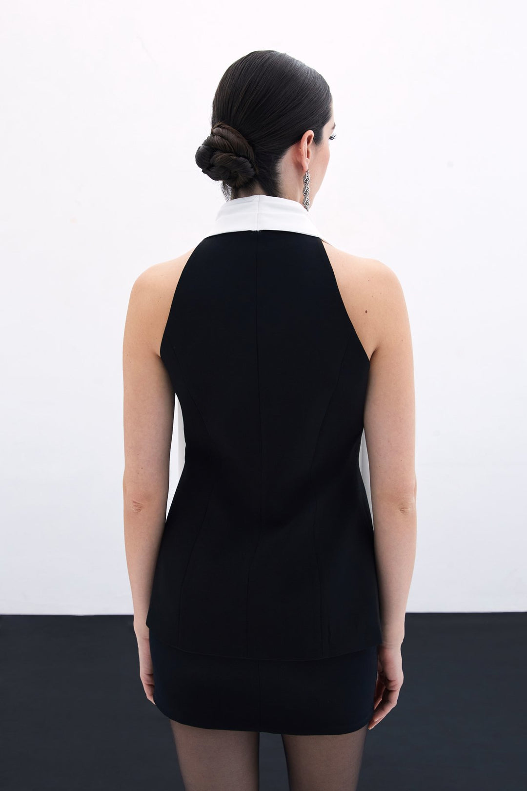 Sateen Gilet avec détails en écharpe - Noir