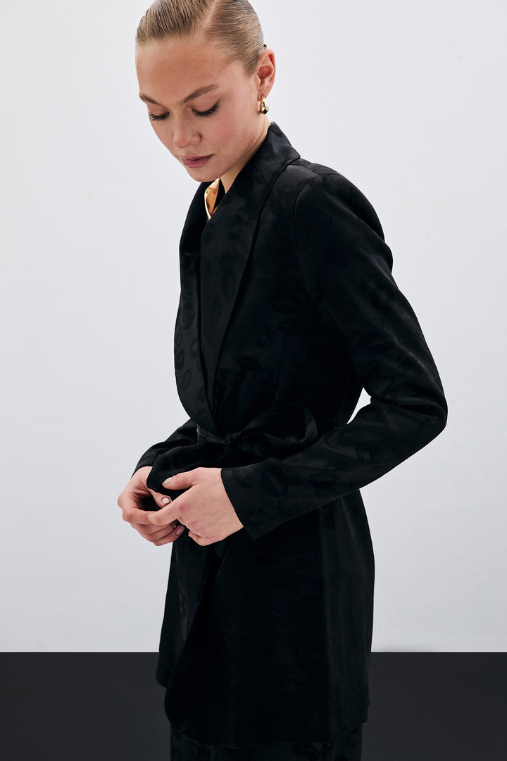 Sateen Veste ceinturée à col châle - Noir