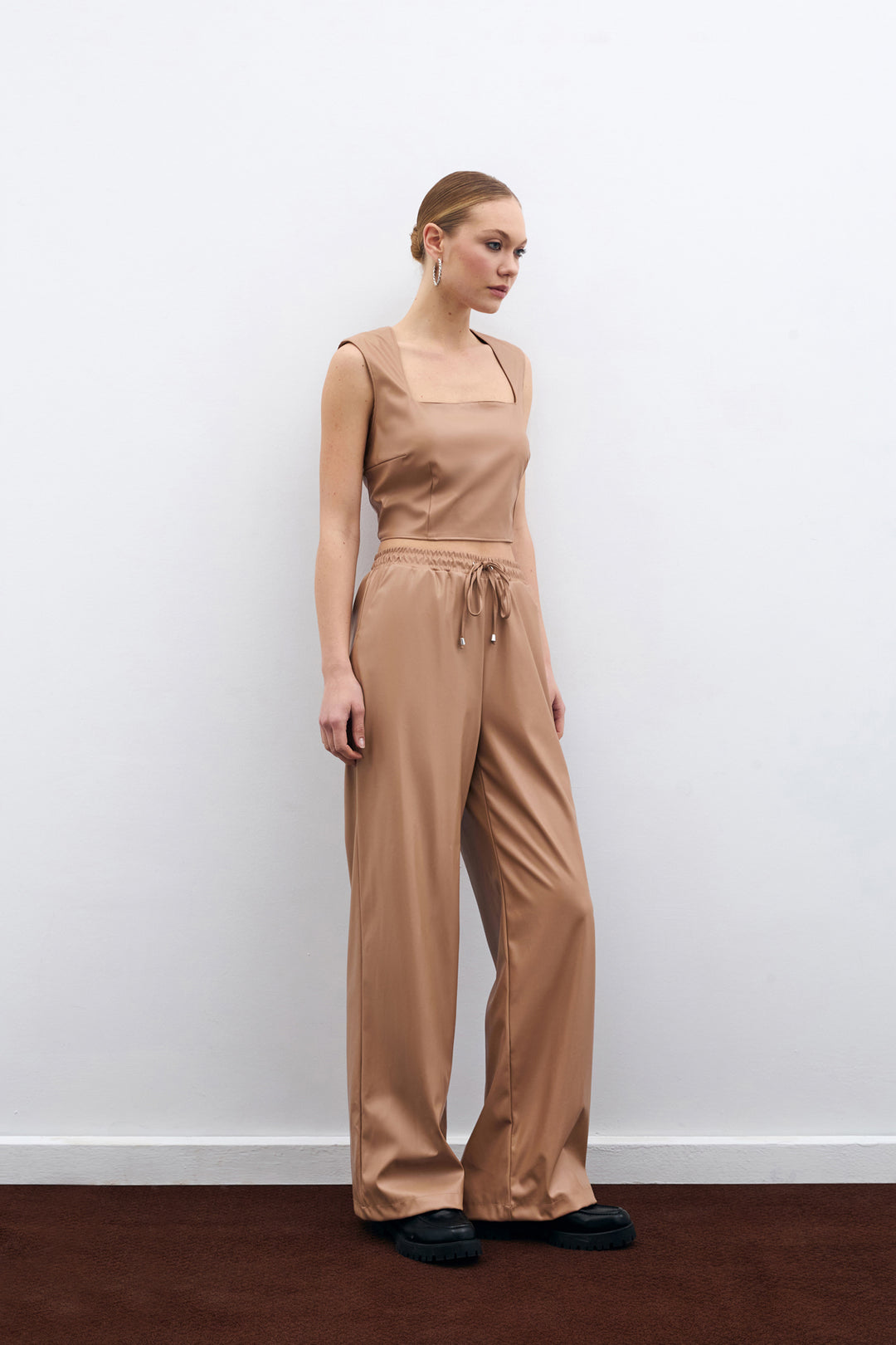 Sateen Pantalon en Cuir Ample - Beige