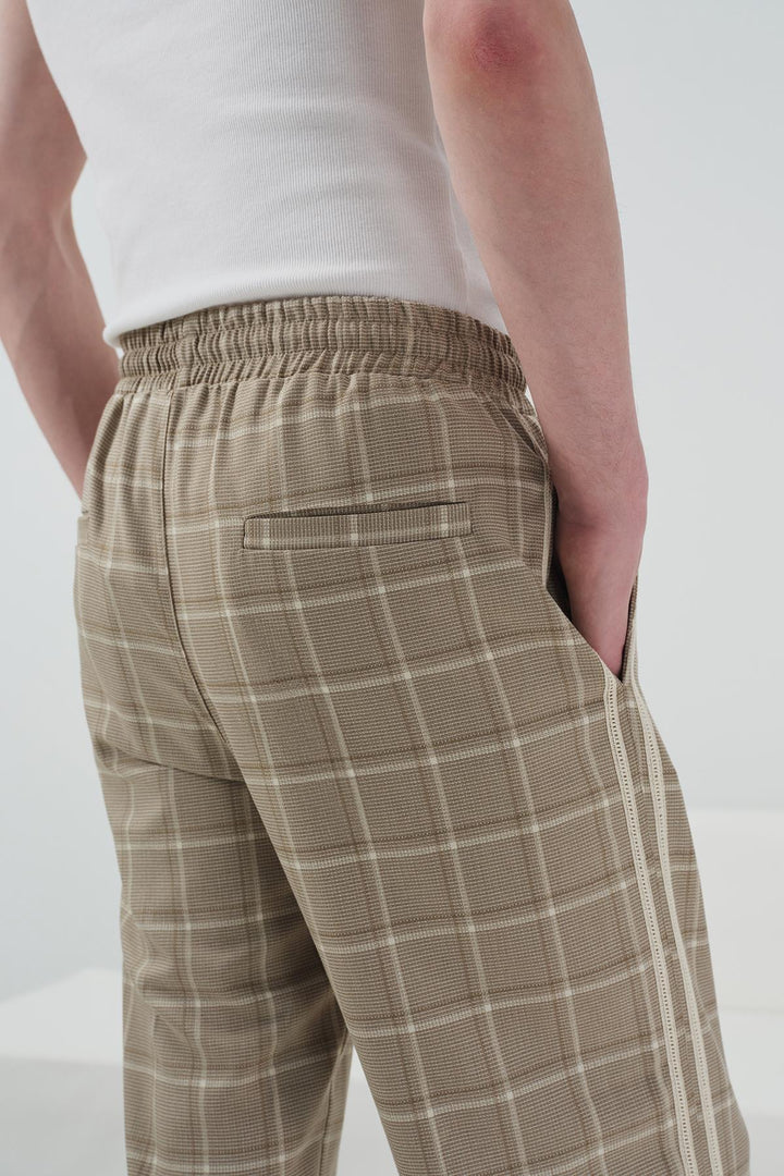 Giesto Pantalon Beige avec Détails en Bande - Beige