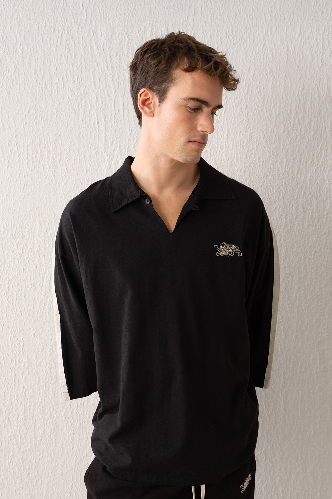 Giesto T-Shirt Noir en Lin avec Détail à Rayures - Noir