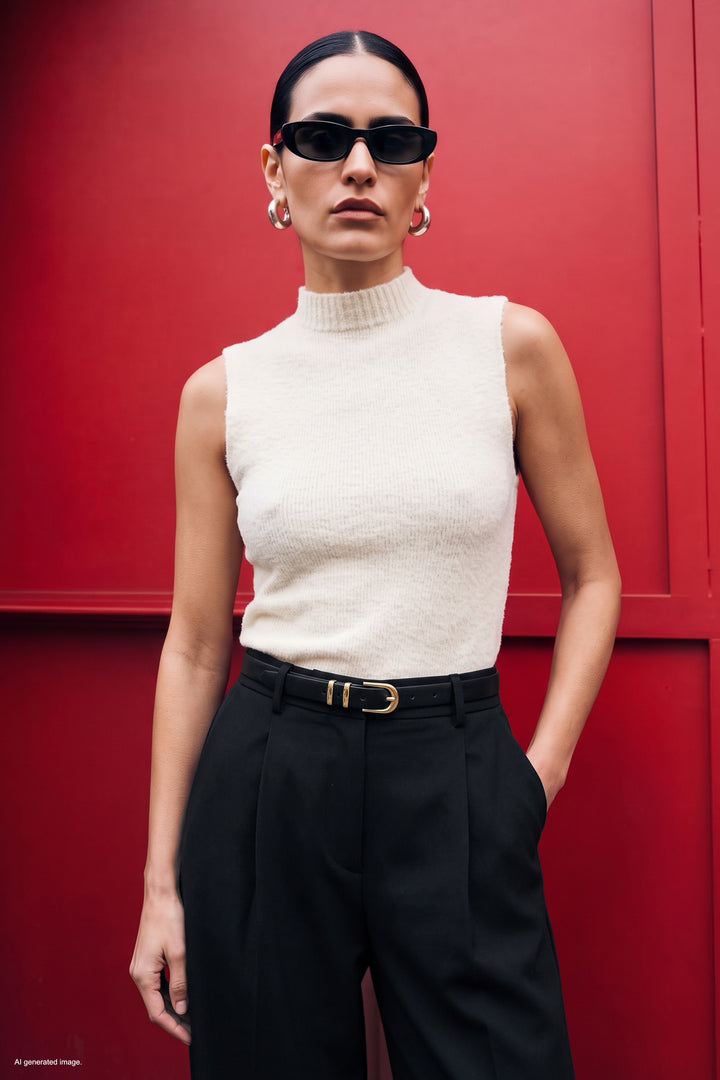 Sateen Blouse en tricot sans manches avec barbe - Crème