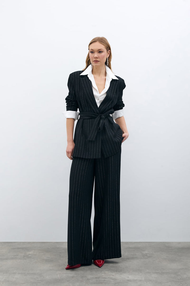 Sateen Veste ceinturée à rayures scintillantes - Noir çizgili