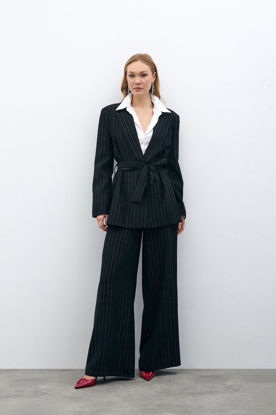 Sateen Veste ceinturée à rayures scintillantes - Noir çizgili
