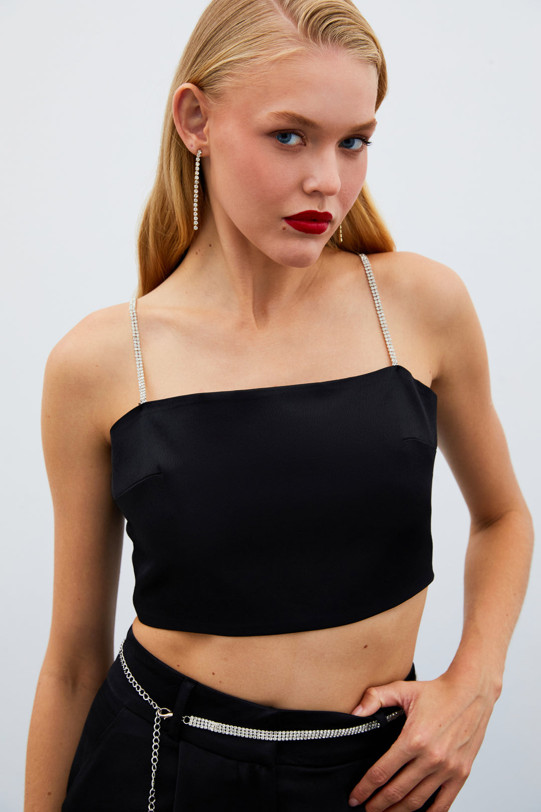 Sateen Top crop en satin à bretelles - Noir