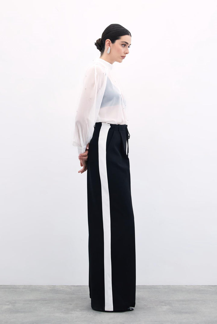 Sateen Blouse Transparente avec Détails en Pierre - Écru