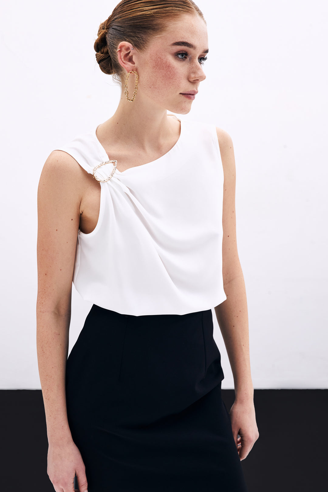 Sateen Blouse à Épaule Unique - Écru