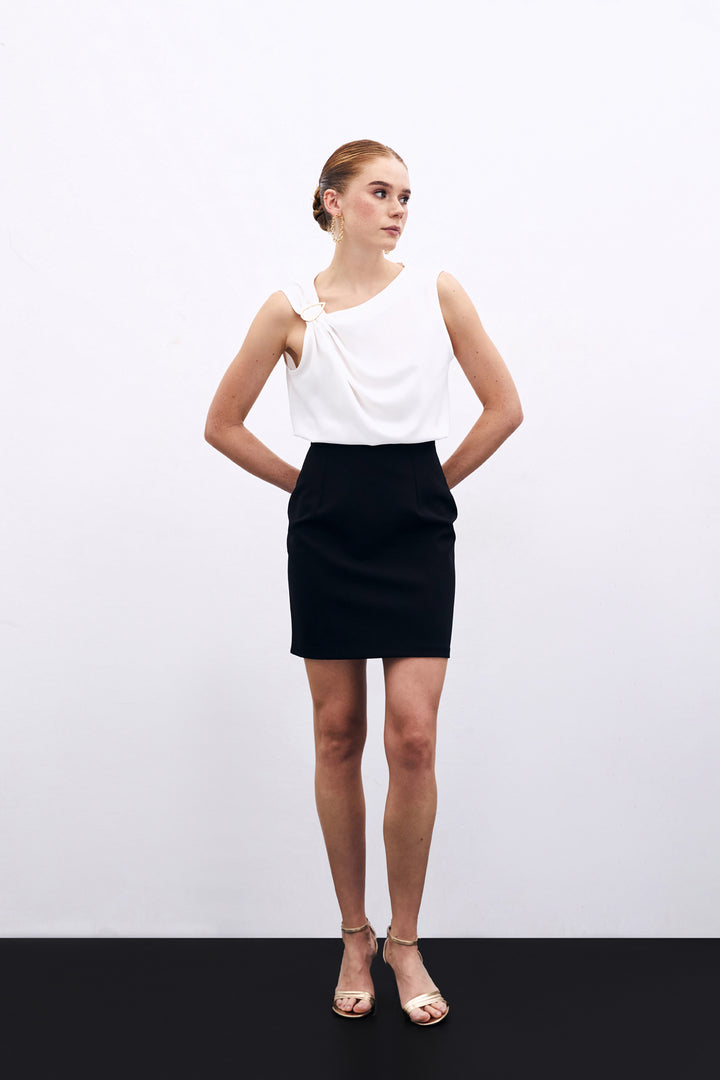 Sateen Blouse à Épaule Unique - Écru