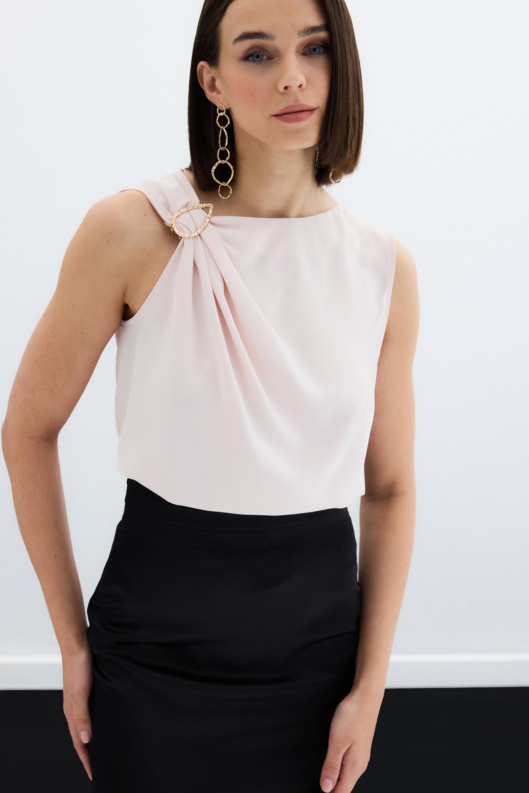 Sateen Blouse à épaule détaillée - Poudre