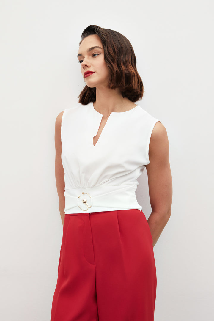 Sateen Blouse sans manches avec détail de boucle - Écru