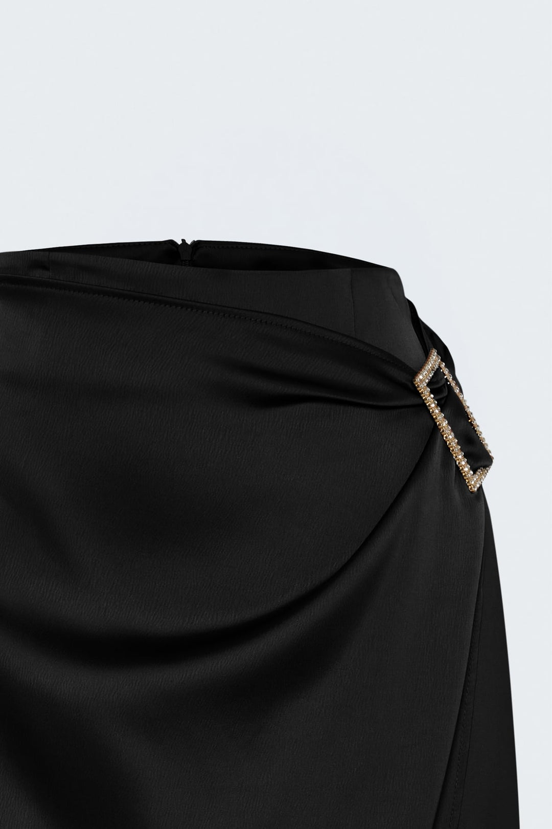 Sateen Jupe en satin avec détails de boucle - Noir