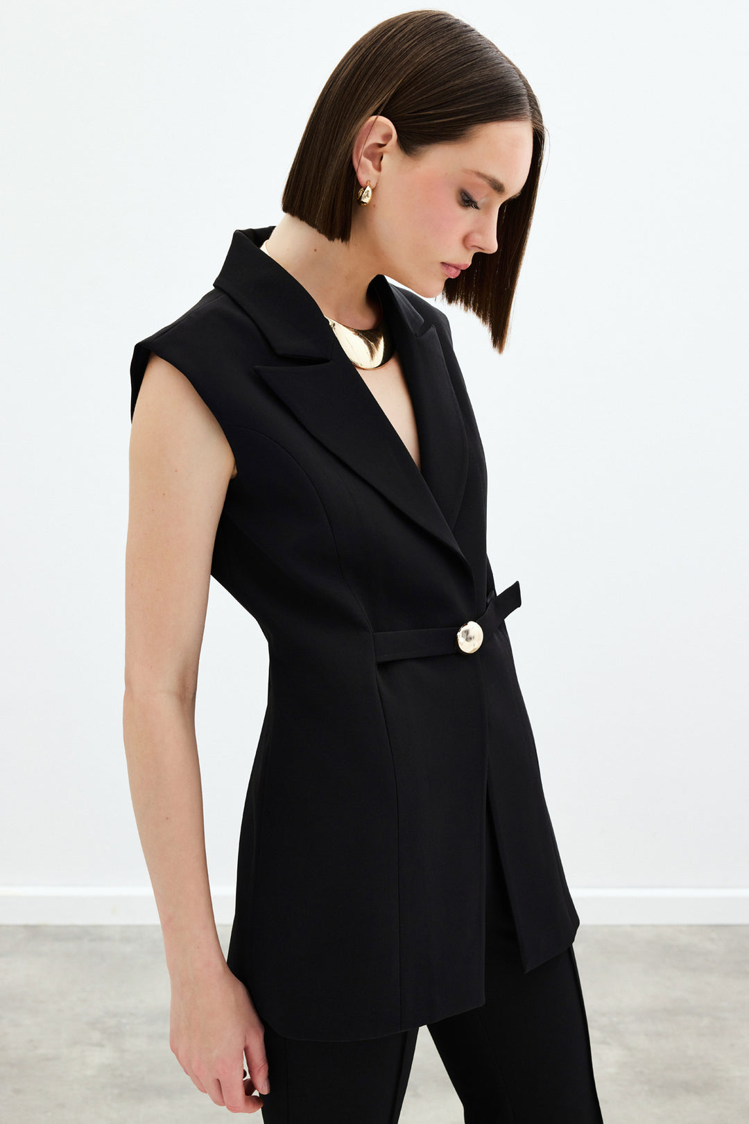 Sateen Gilet Long avec Détails de Boucle - Noir