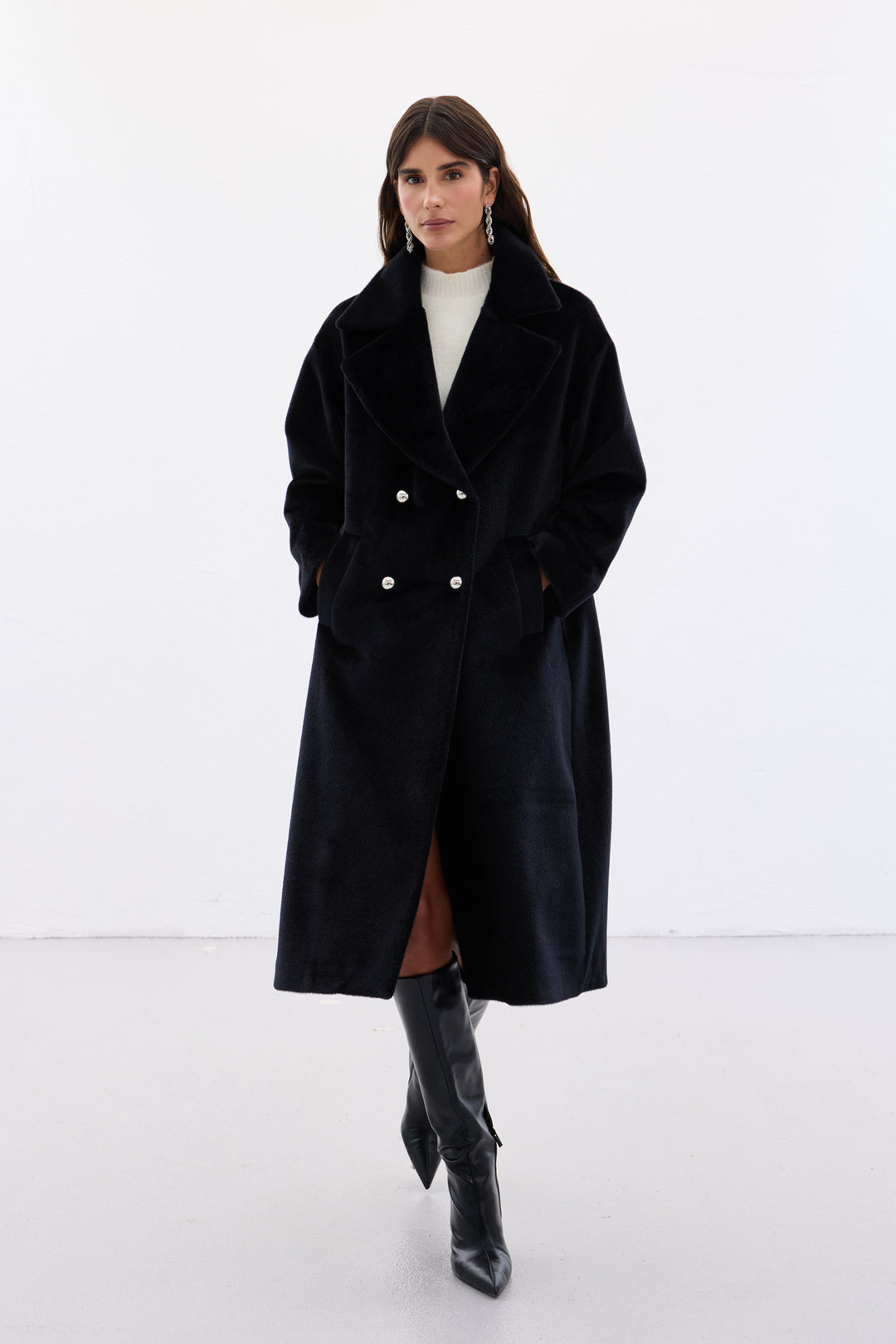 Sateen Manteau Long à Détails de Boutons - Noir