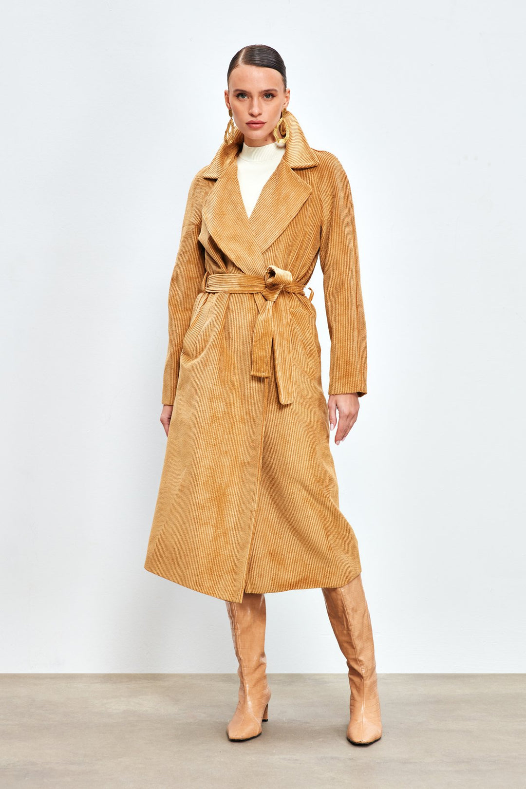 Sateen Manteau trench en velours long - camel