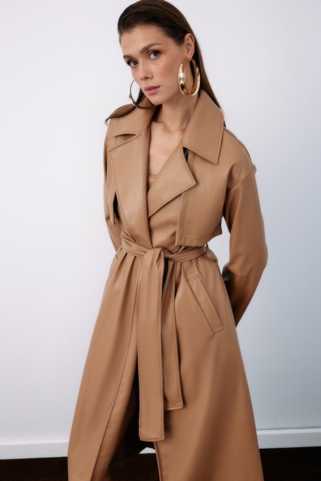 Sateen Trench en cuir long ceinturé - Beige