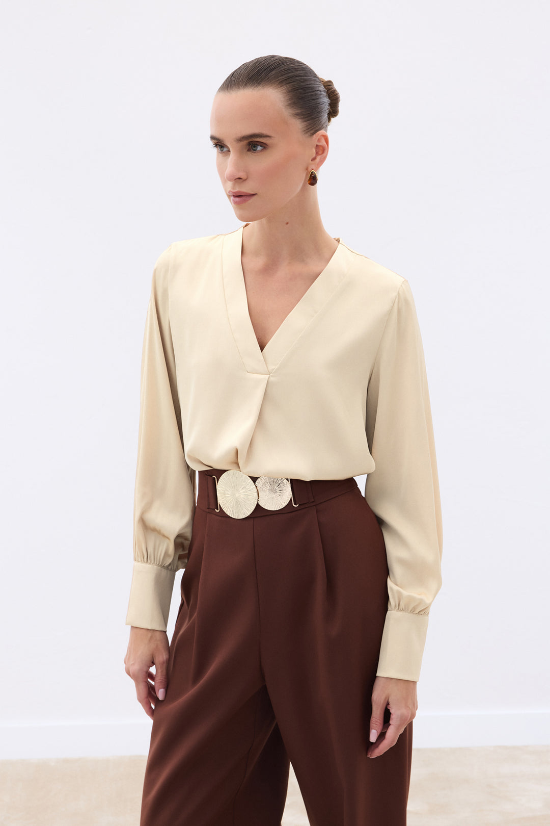 Sateen Blouse Satin à Col en V - Beige