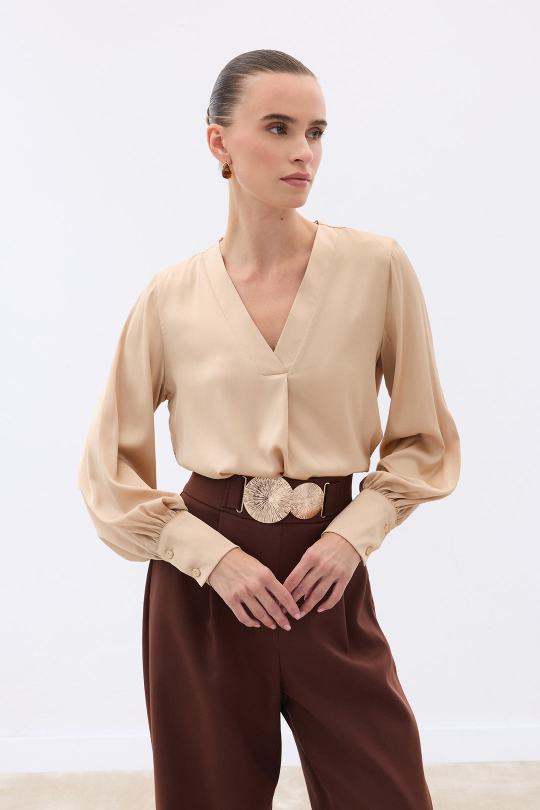 Sateen Blouse Satin à Col en V - camel