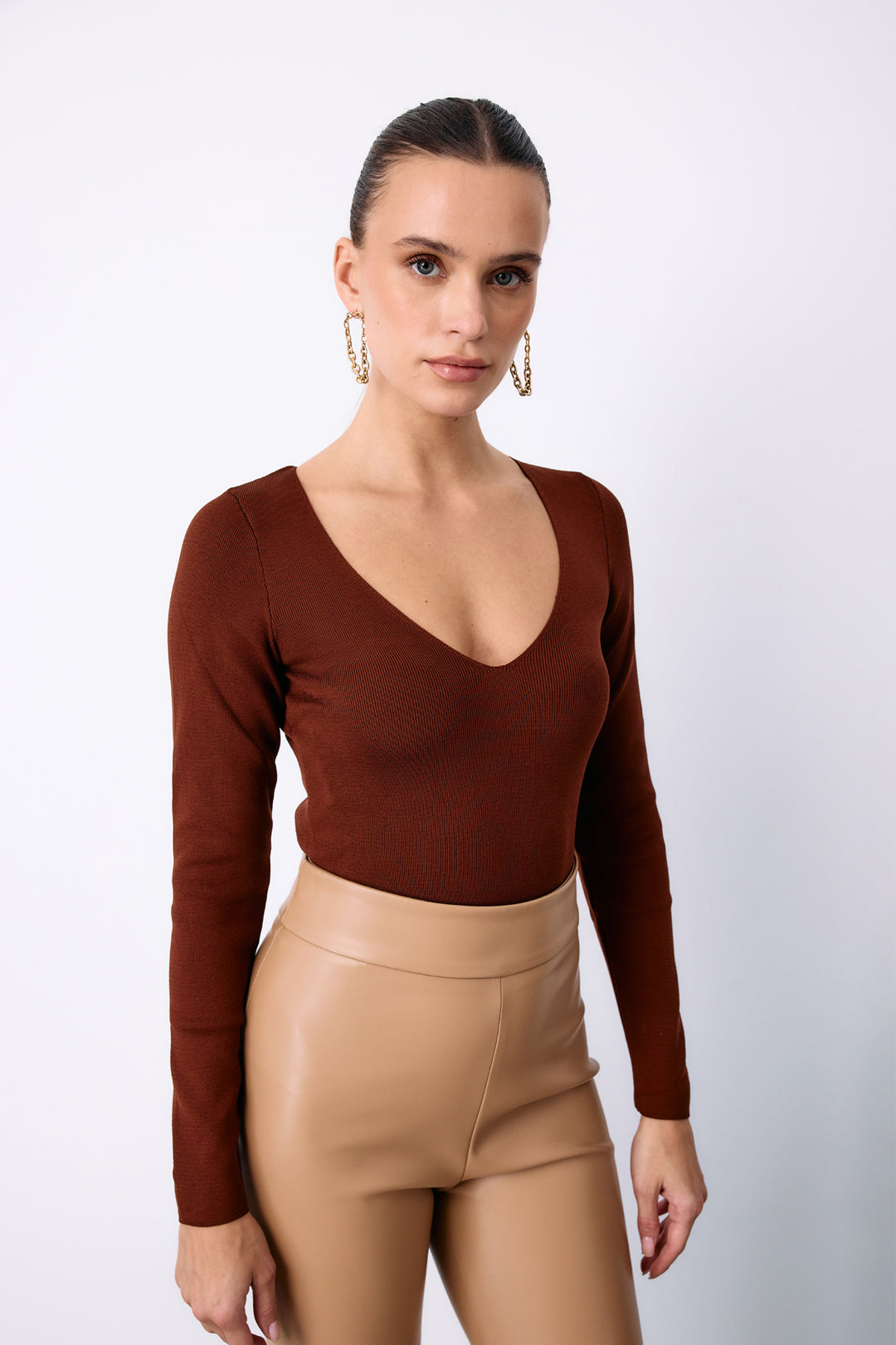 Sateen Pull court en V - Marron