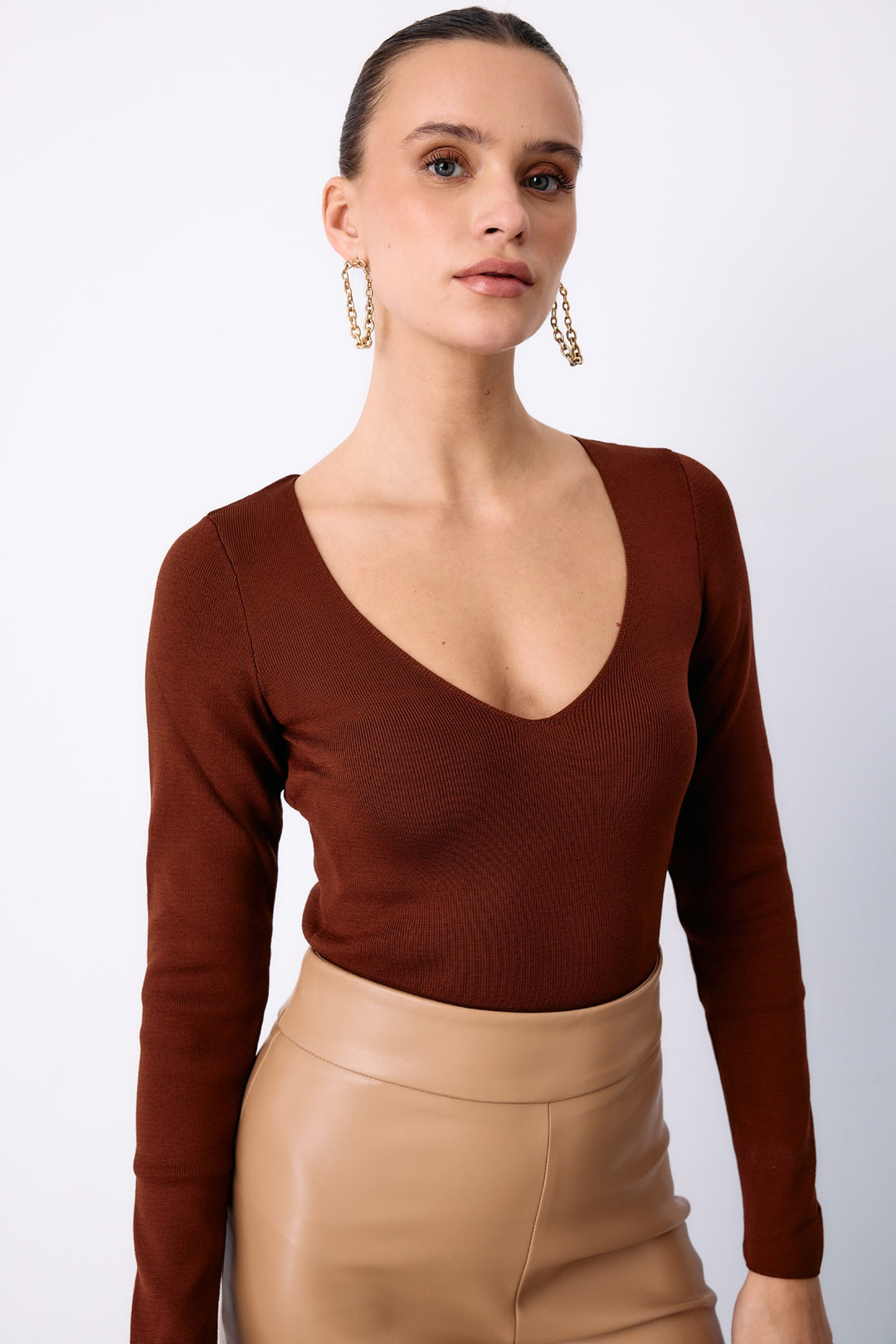 Sateen Pull court en V - Marron