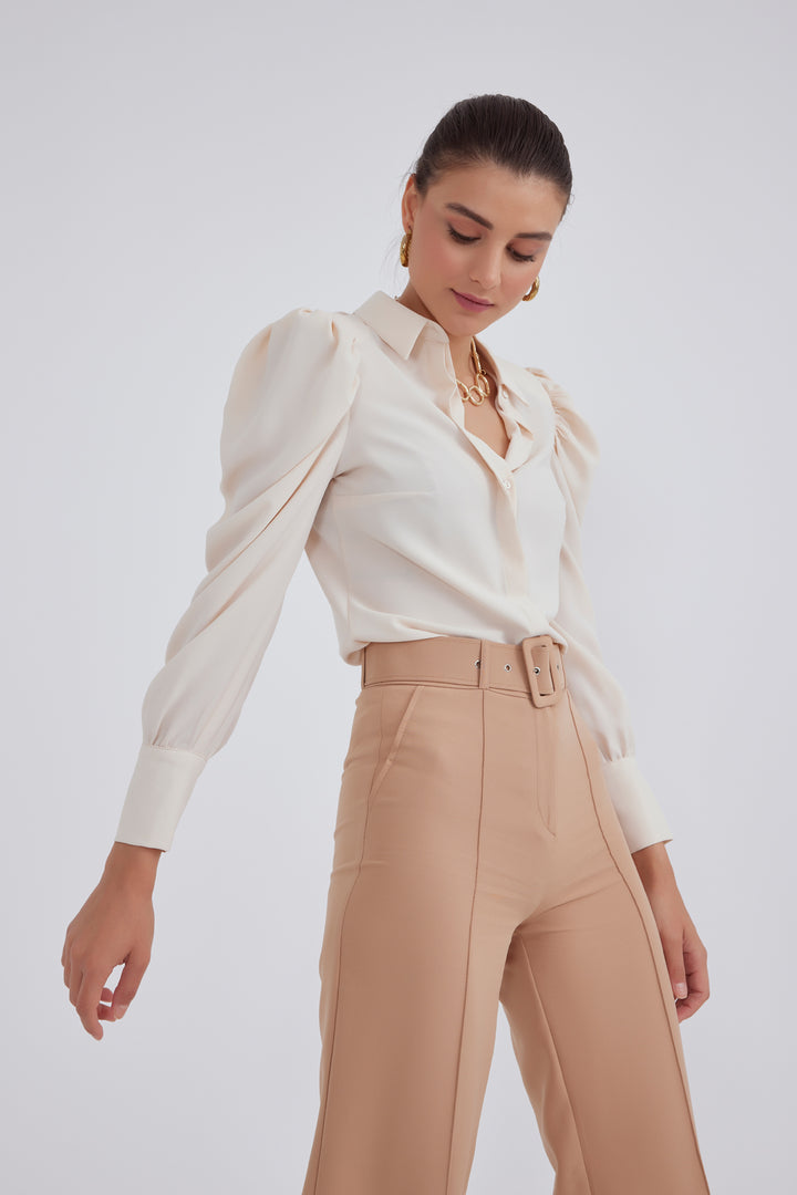 Sateen Chemise classique avec épaulettes - Beige