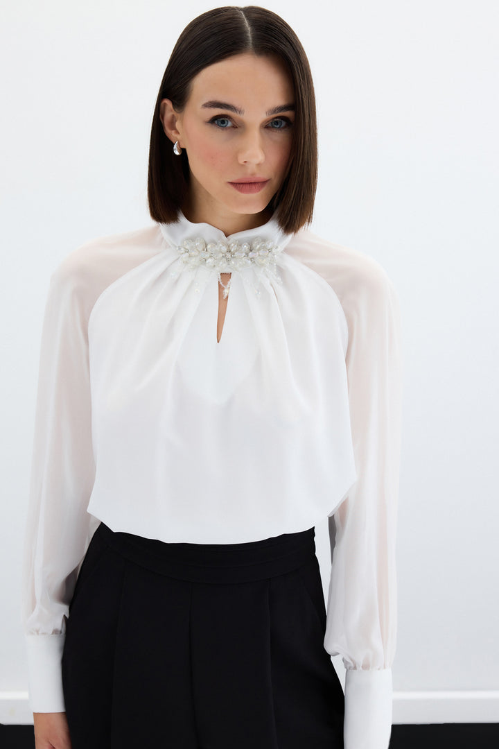 Sateen Blouse avec accessoire de col - Écru
