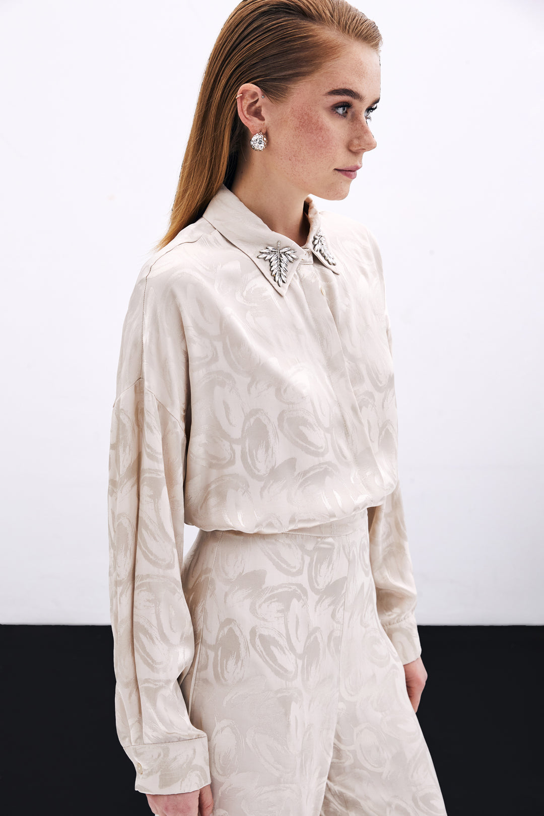 Sateen Chemise à motifs avec accessoire de col - Beige