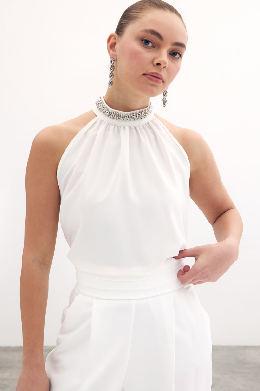 Sateen Blouse Sans Manches avec Accessoire de Col - Écru