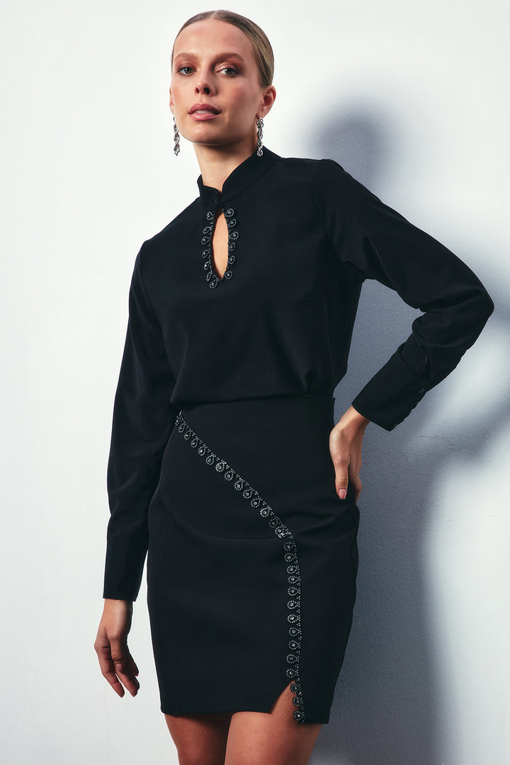 Sateen Blouse avec Détail en Goutte au Col - Noir