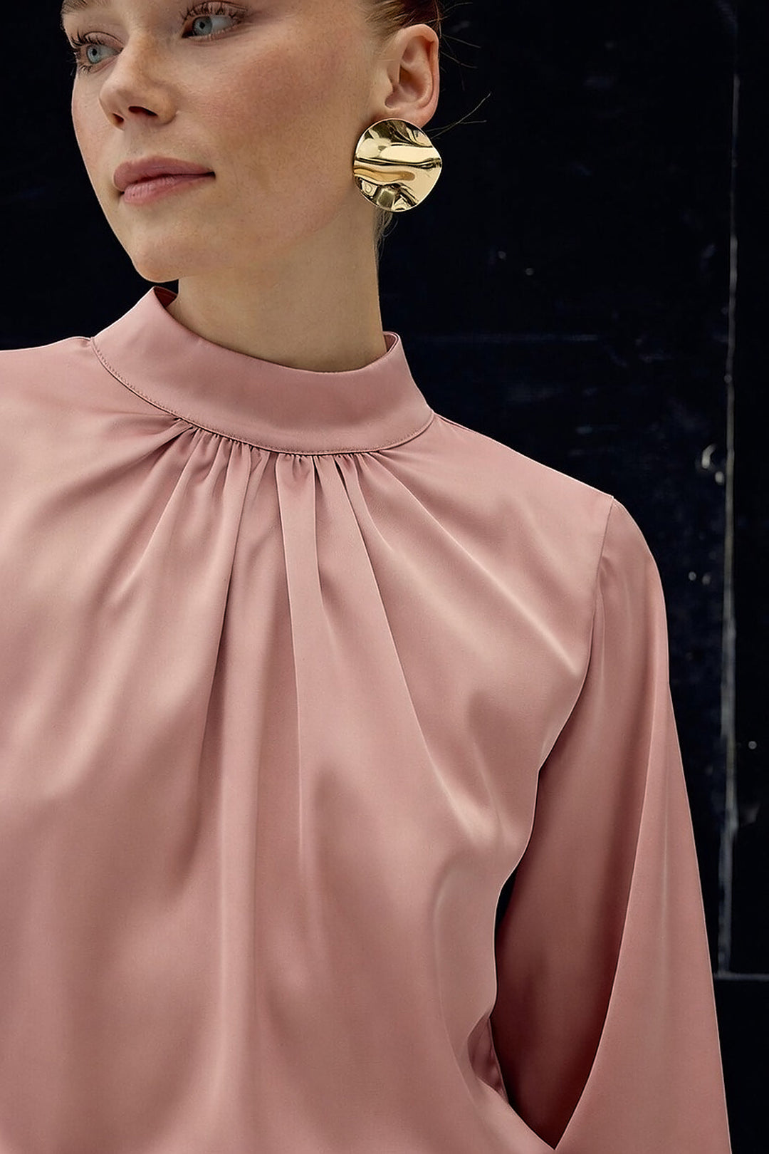 Sateen Blouse en satin avec détail de col - Rose