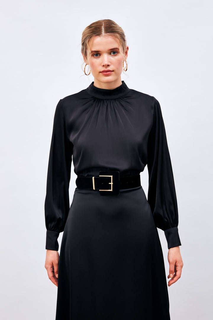 Sateen Blouse en Satin avec Détails au Col - Noir