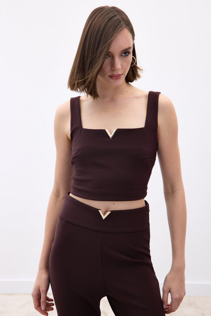 Sateen Blouse avec accessoire doré au col - Marron