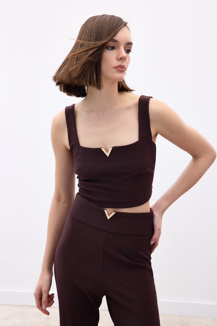 Sateen Blouse avec accessoire doré au col - Marron
