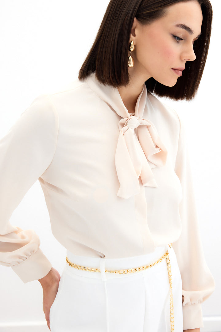 Sateen Chemise unie à col noué - Beige