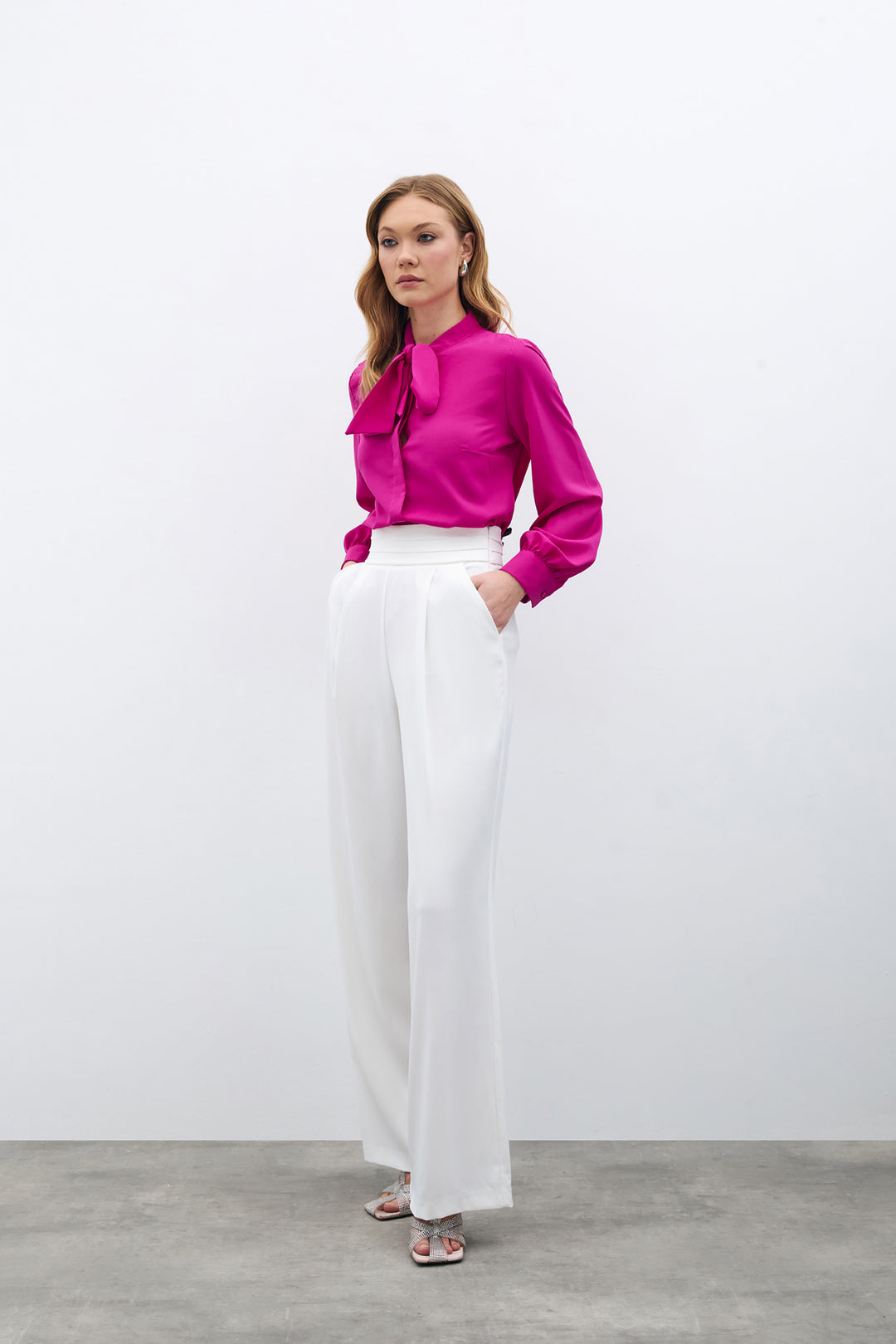 Sateen Chemise unie à col noué - Fuchsia