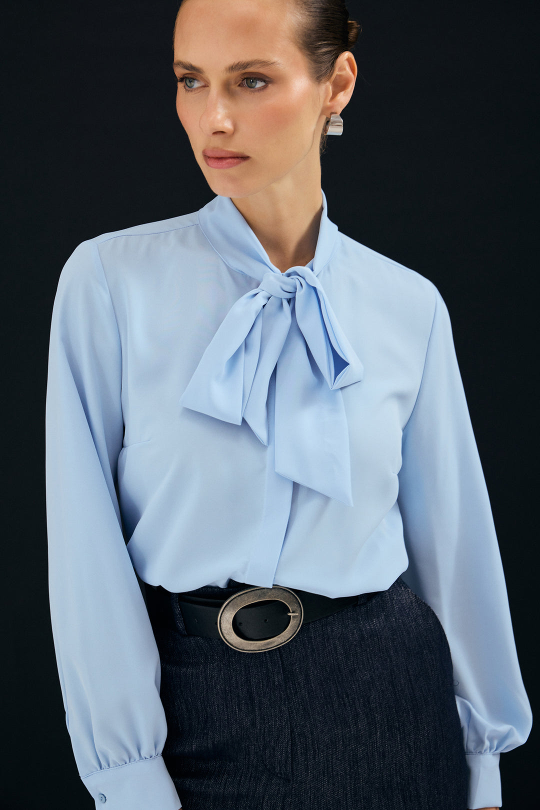 Sateen Chemise simple à col noué - Bleu