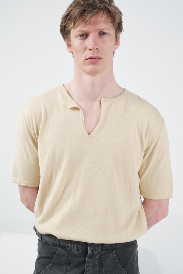Giesto T-shirt en tricot beige à col col britannique - Beige