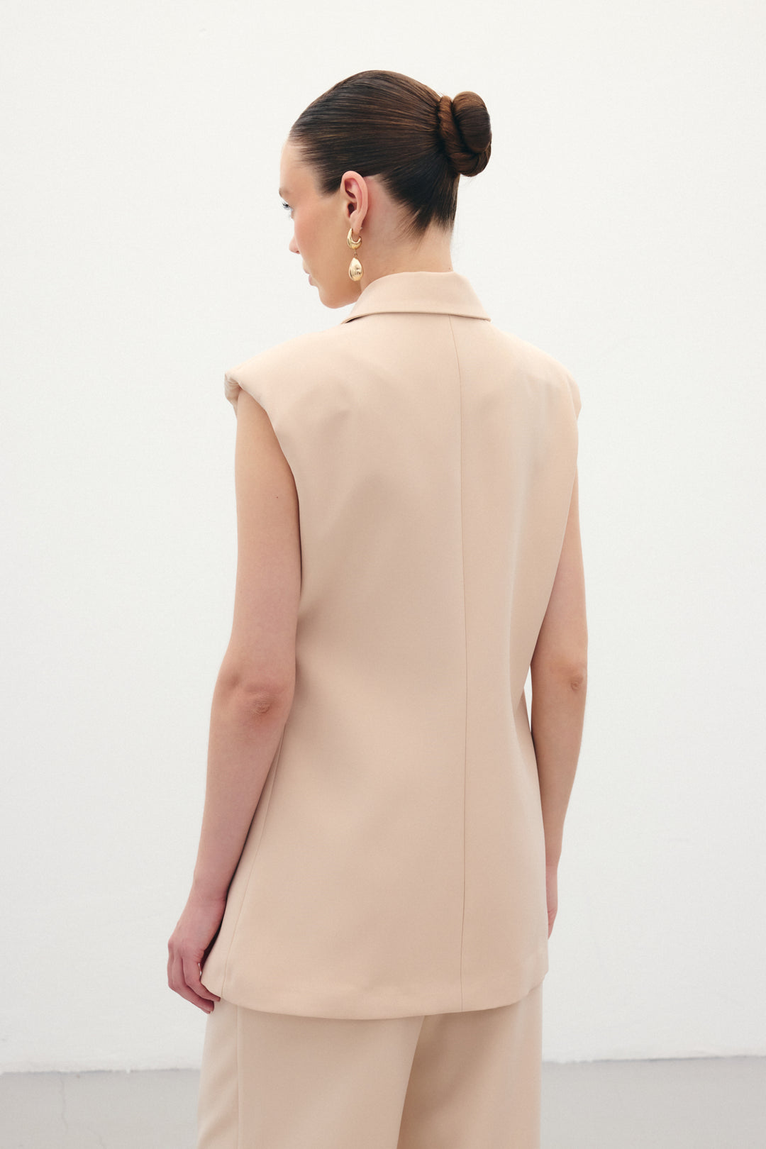 Sateen Gilet Long avec Accessoire Latéral - Beige