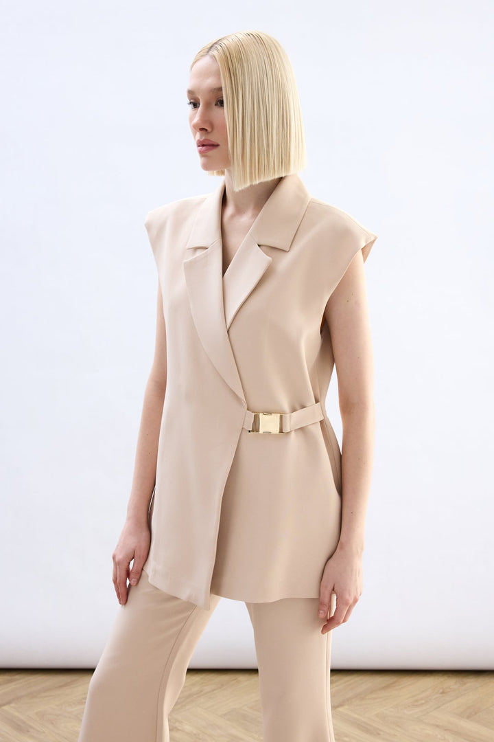 Sateen Gilet long avec ceinture latérale - Beige