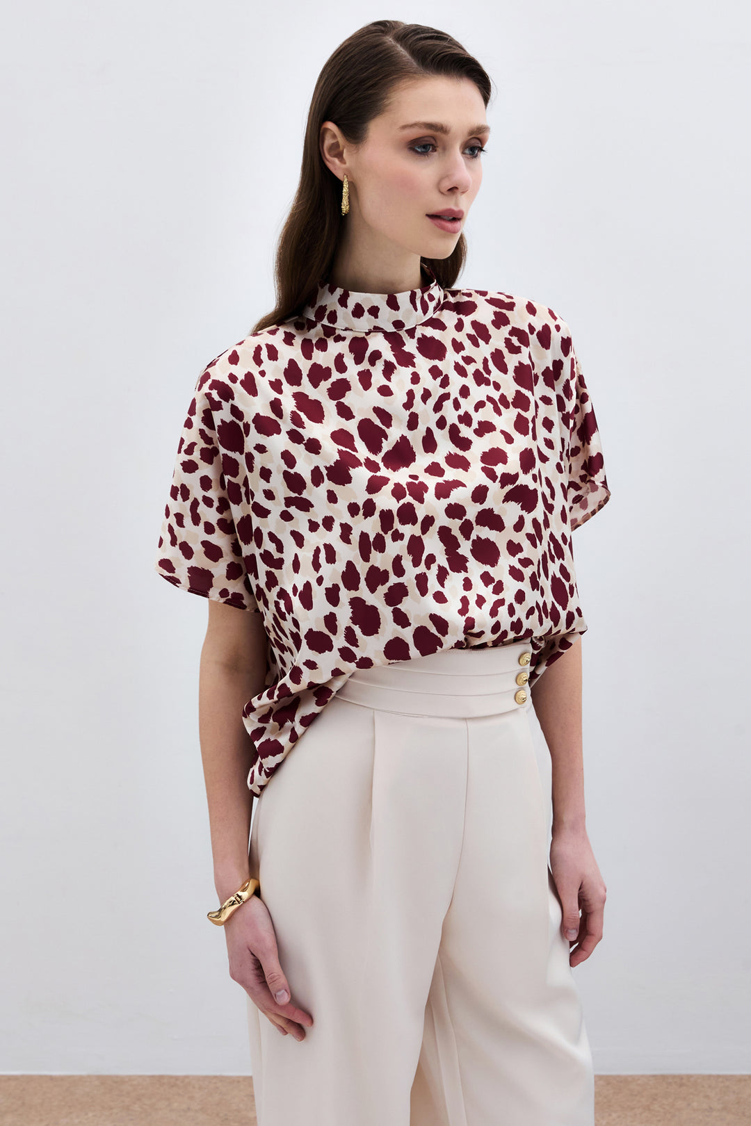 Sateen Blouse ample à manches chauve-souris - Beige-Bordeaux