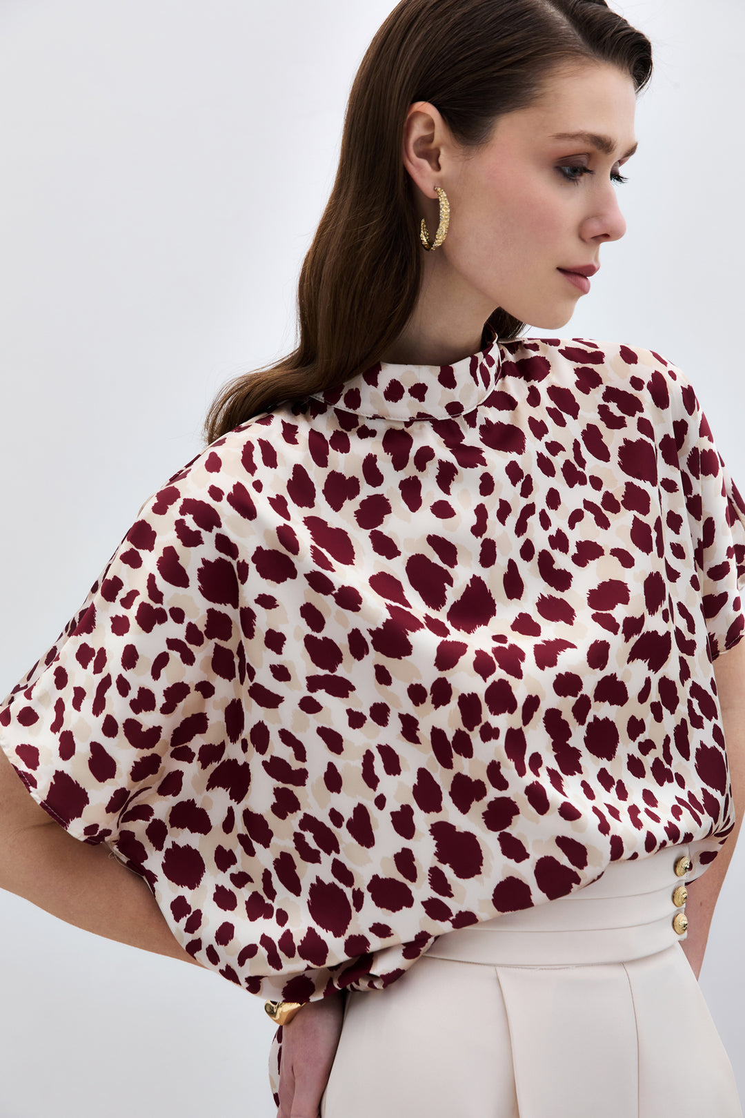 Sateen Blouse ample à manches chauve-souris - Beige-Bordeaux